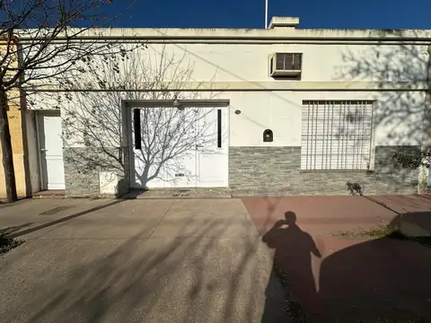 VENTA CASA 3 DORMITORIOS