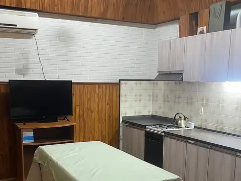 Casa 7 ambientes con 2 baños