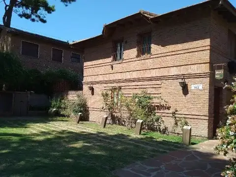 De La Corvina e/ Avenida de Las Artes y Del Centauro