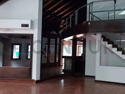 williams y basch 247000, Piso 0