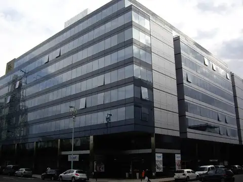 Manuela Saenz al 300