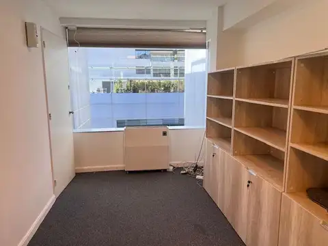 Manuela Saenz al 300