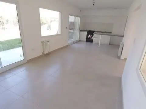 Casa en Alquiler 1 año