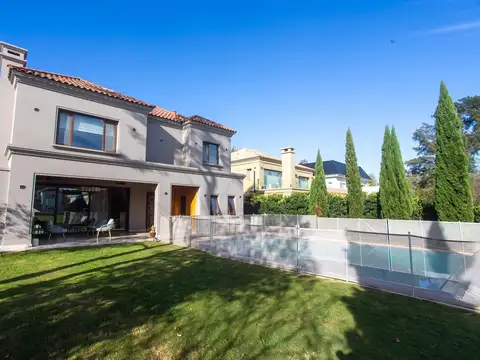 Casa en Venta de 4 dormitorios