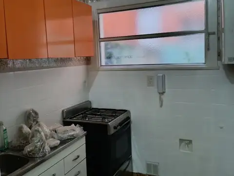 Departamento 7 ambientes con 2 baños