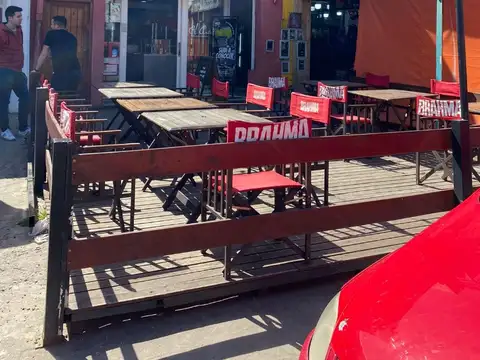 VENTA DE LOCAL EN EL CENTRO DE GONZÁLEZ CATAN, A 100M DE LA ESTACIÓN! OPORTUNIDAD