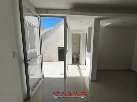 Depto Tipo Casa 3 ambientes con 1 baño