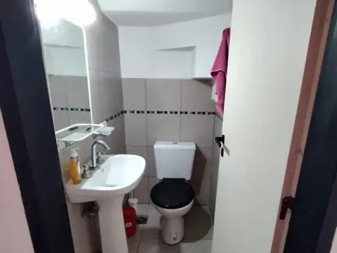 Depto Tipo Casa en Venta con 1 cocheras