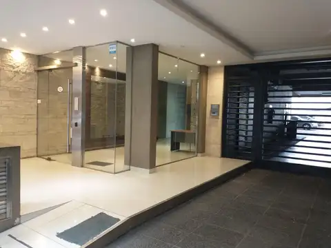 Excelente departamento 4 ambientes, cochera. - Almagro