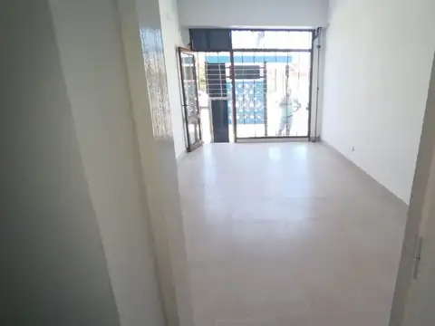 Local en Alquiler en Ramos Mejia, $ 400.000