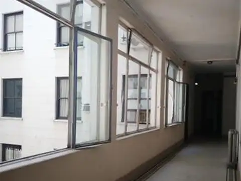 Oficina en Alquiler 100 años