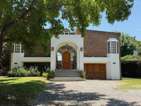 Highland Park C. C. 100