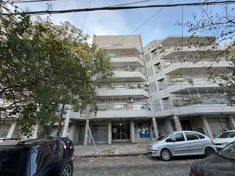 3 amb con gran balcon muy lum. Al frente.