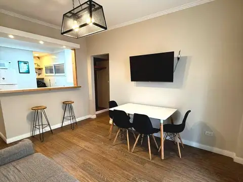 Departamento en  Venta de 2 ambientes a la calle.