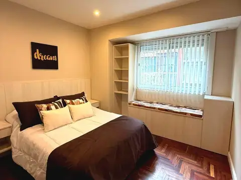 Departamento en  Venta de 2 ambientes a la calle.