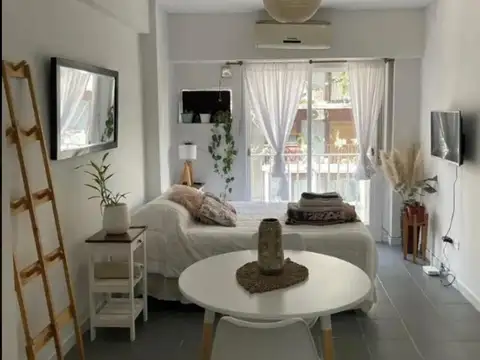 ALQUILER MONOAMBIENTE CON BALCON ~ PALERMO