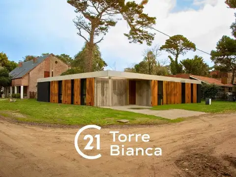 DEL SAUCE 400, Piso 0