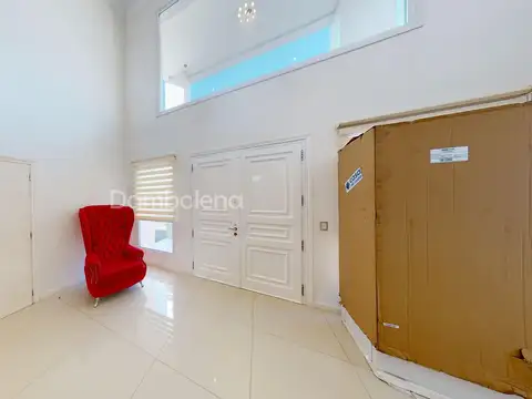 Casa 6 ambientes con 5 baños