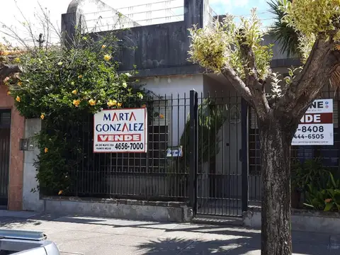 Casa de 4 ambientes Ramos Mejia venta