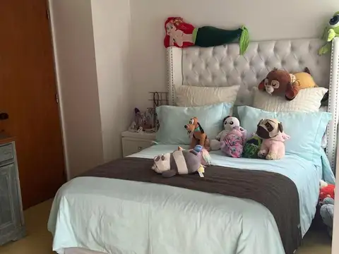 Casa en Venta con 5 cocheras