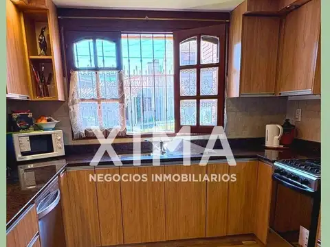 Casa 4 ambientes con 3 baños