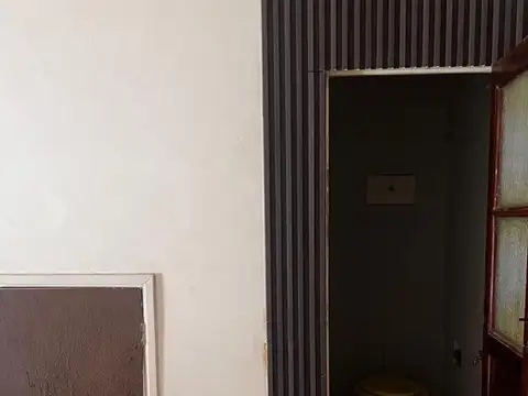 Local en Alquiler en Remedios de Escalada, $ 300.000