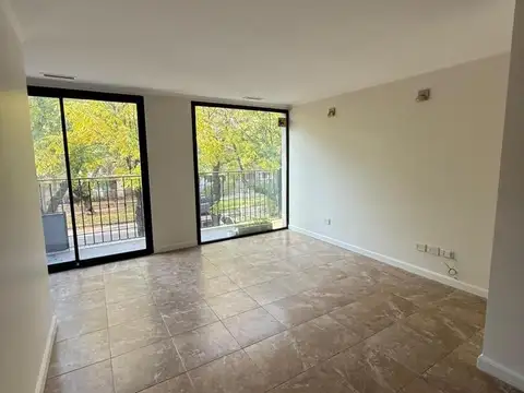 Departamento en venta - 2 Dormitorios 2 Baños - Cochera - 112Mts2 - Monte Grande