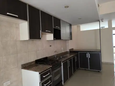 Galicia 2800, Piso pb