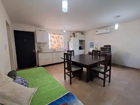 CASA EN VENTA Y MONOAMBIENTE EN GUAYMALLEN MENDOZA