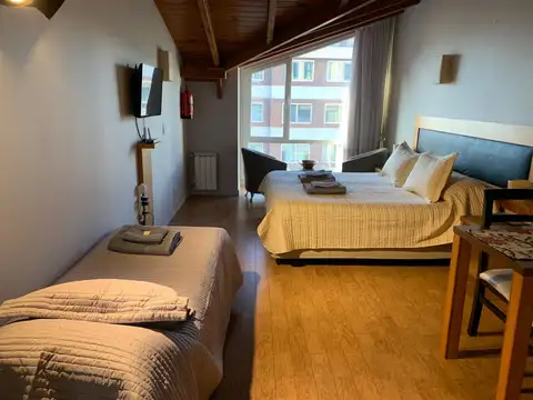 San Martin 400, Piso 4