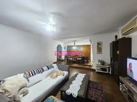 Depto Tipo Casa en Venta con 1 cocheras