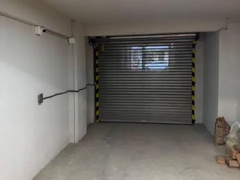 Cochera en venta zona Aduana