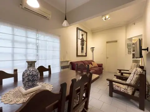 Depto Tipo Casa en Venta 76 años