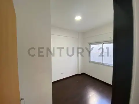 Venta departamento 3 ambientes en Saenz peña