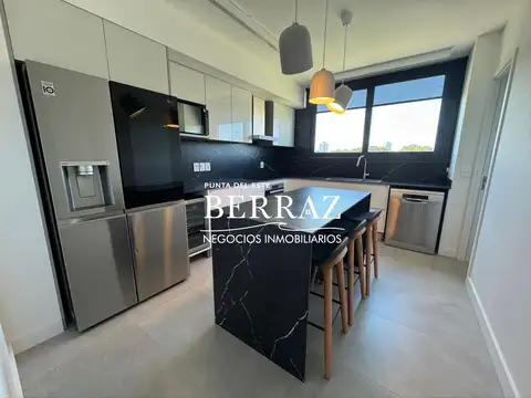 Departamento en Venta en Maldonado, USD 1.490.000