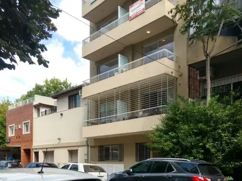 Dr R S Naon 3500, Piso 1