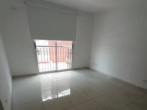 Departamento en Alquiler en Haedo, $ 500.000