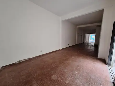 Local en Venta 40 años