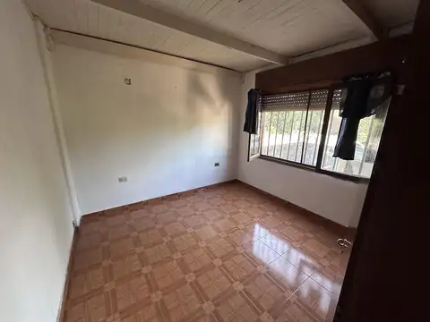 Casa en Alquiler con 1 cochera