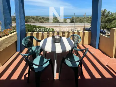 Casa 5 ambientes con 4 baños