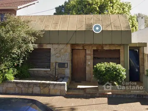 Chalet 3 Amb Gran Fondo Ideal para Refaccionar cerca de la estacion.