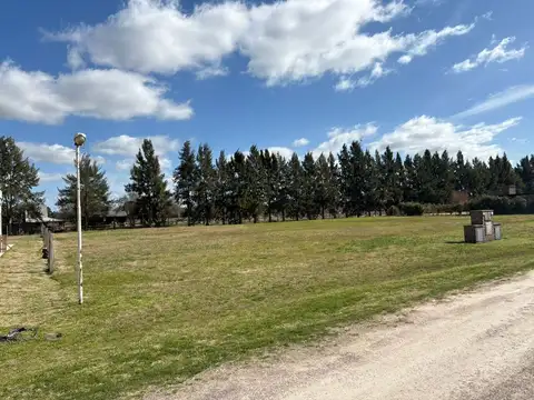 VENTA LOTE BARRIO LAS CALANDRIAS 15.000 + CUOTAS