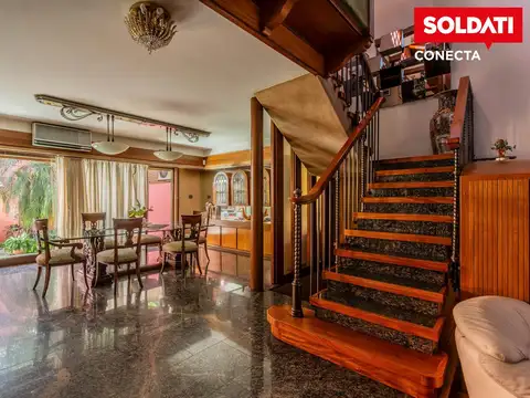 Casa 5 ambientes con 3 baños