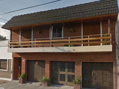 PH PLANTA ALTA AL FRENTE CON COCHERA RAMOS MEJIA