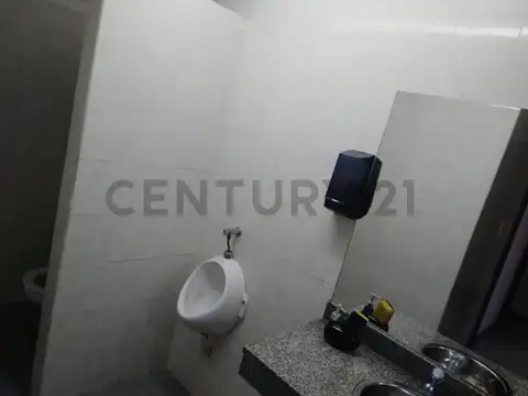 Av7 entre 521 y 522 n 1033 - Oficina en venta- Tolosa La Pla