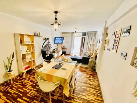 Avenida Emilio Olmos 300