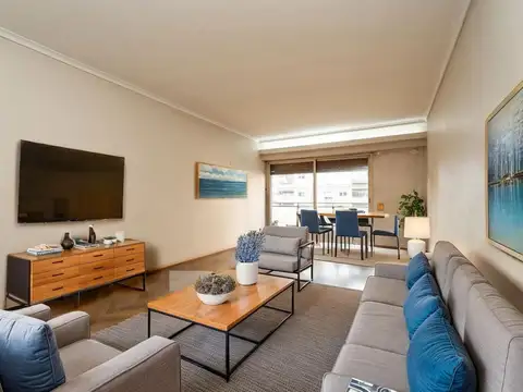 VENTA 4 AMBIENTES CON DEPENDENCIA Y COCHERA EN BARRACAS