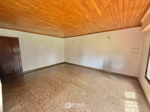 CF1315 - CASA EN VENTA - 3 DORMITORIOS - AV. SANTA CATALINA Y LORENZINI