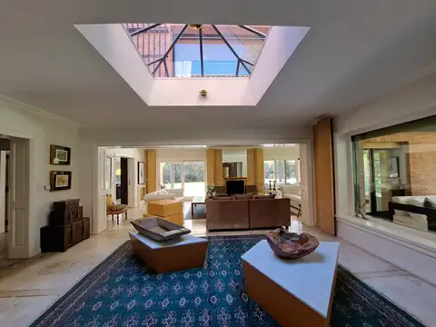 Casa en Venta en Countries y Barrios Cerrados en San Isidro, USD 2.200.000