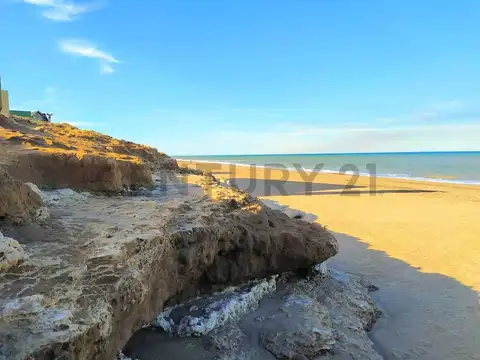 UNICO LOTE CON BAJADA EXCLUSIVA A LA PLAYA, MAR DEL SUR